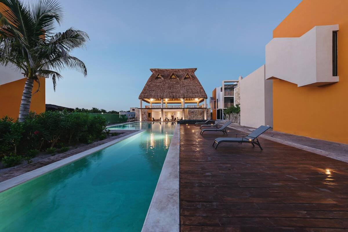 Telchac Villa De 3 Pisos Con Club Playa Тельчак-Пуэрто Экстерьер фото