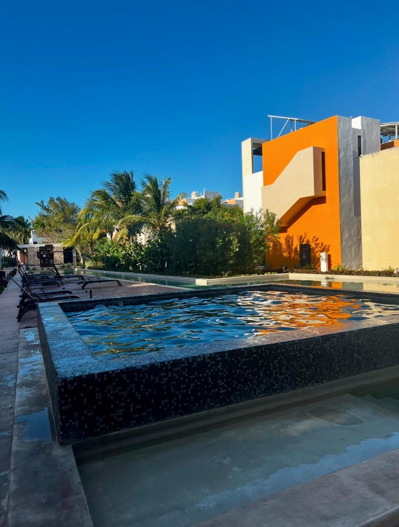 Telchac Villa De 3 Pisos Con Club Playa Тельчак-Пуэрто Экстерьер фото